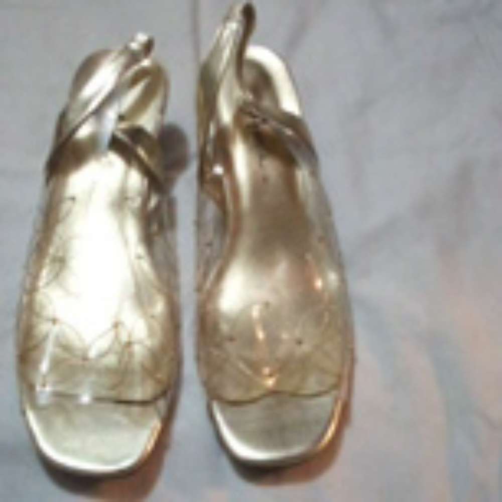 Summer Dress Shoes Annie's Clear and Gold